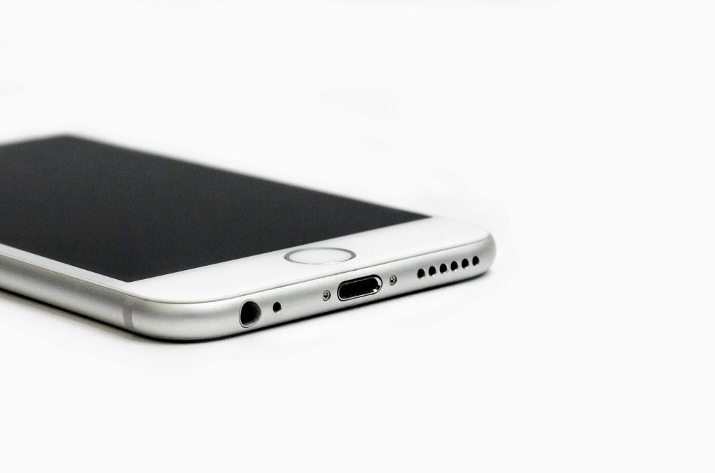 Mobile Platforms in Layered Architectures